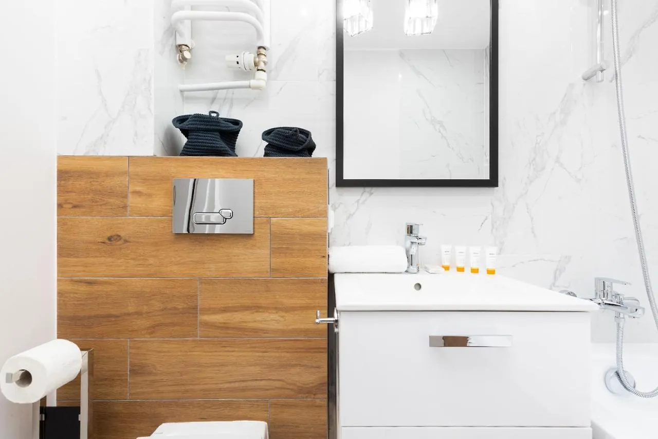Beautiful Two-Bedroom Apartment Warsaw Bielany By Noclegi Renters