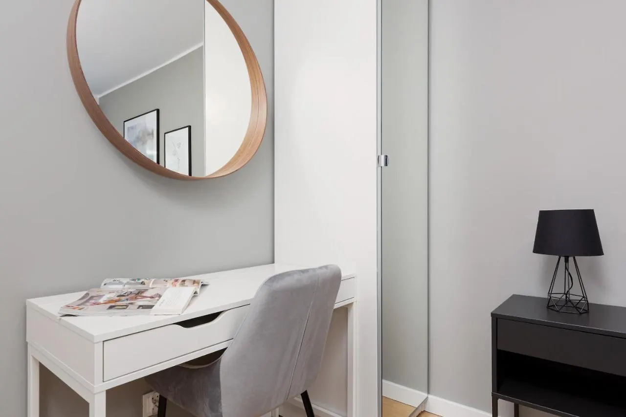 Beautiful Two-Bedroom Apartment Warsaw Bielany By Noclegi Renters 0*,  Polska